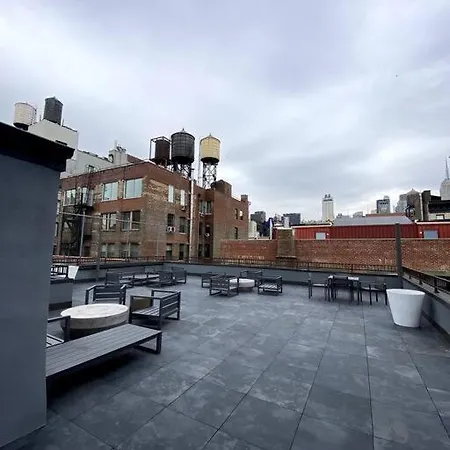 Modern Spacious Apartment In Chelsea-2