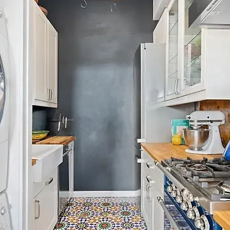 Cozy 1Br W/ Renovated Kitchen, Bathroom And New Rooftop Deck In Park Slope!-3