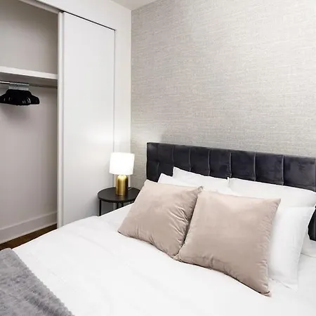 Beautiful 2Bd Apartment In East Village-2