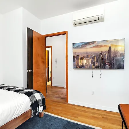 Luxurious 4 Bedroom Penthouse-2