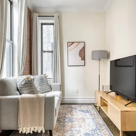 Nolita 1Br W Wd Nr New Museum Nyc-1037-3