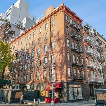 Classic Soho Apartment - Cozy / Perfect Location-3