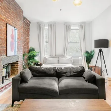 Furnished Apartment 223 Hells Kitchen-2