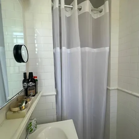 Wonderful Central Park West, 2Bd, 2Ba-2