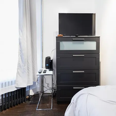 109-9 Beautiful Best Value Spacious 2Br Nyc Apt-2