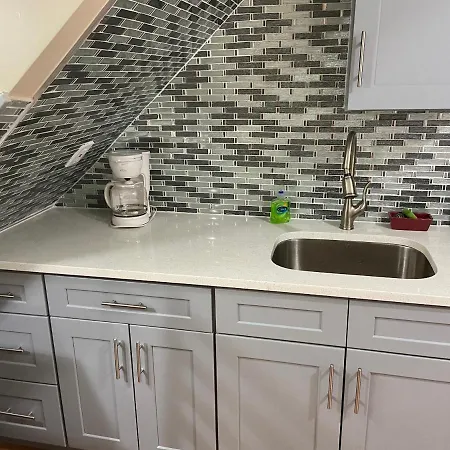 Affordable Room In Queens-3