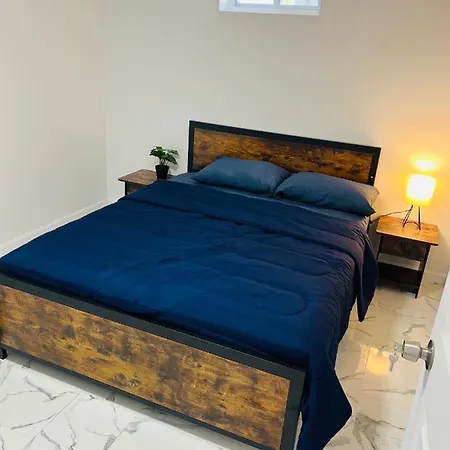 Classy Room Near Jfk-3