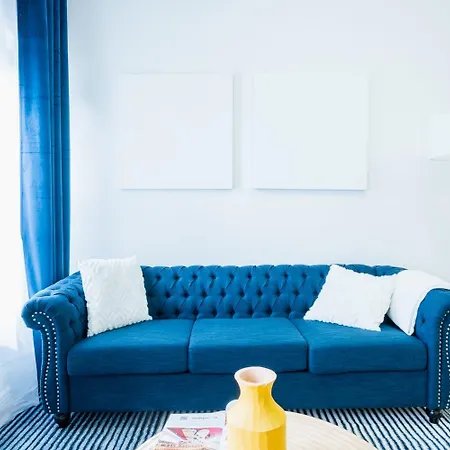 1435-4 I 3 Bedrooms 2Bath W D Prime Upper East-3
