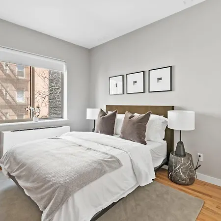 Top Notch 2Br Minutes From Central Park-3
