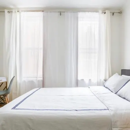 1597-6 Luxury Studio Upper East Side W&D-2