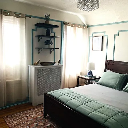 Nyc Cozy Private Bedroom With Free Parking & Near Subway - Business & Tourists-3