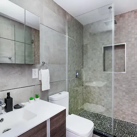 75-4A Brand New 3Br Prime Ues W D In Unit-2