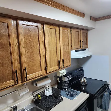 Two Bedrooms Apartment Manage And Supervise By Host Endless Features Amenities Dishwasher Washer Dryer Best Wifi Internet Services By Verizon Fios 960 Upload 960 Download Bi Monthly Free Housekeeping Services Huge 10000 Square Footage-2