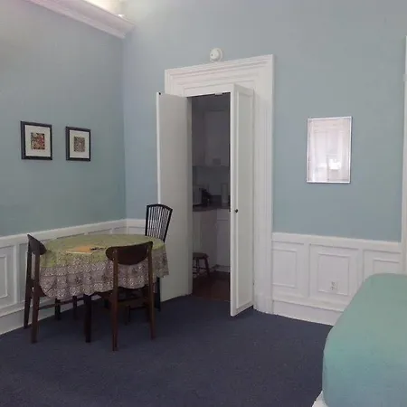 Guest House Off Park-2