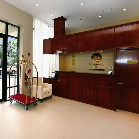 Comfort Inn Brooklyn-2