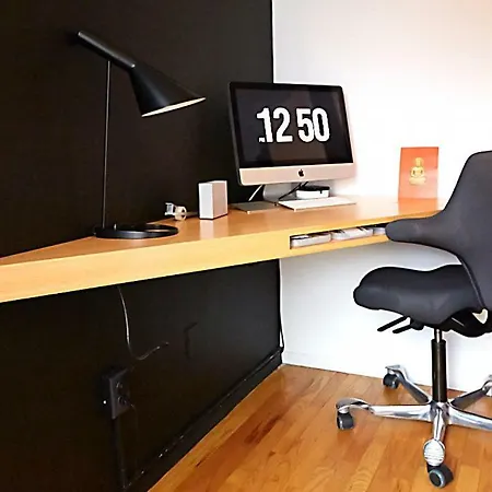 Stylish Space With Own Office In Trendy Noho!-2